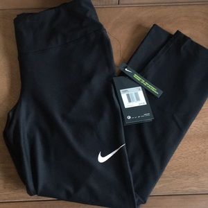 NWT Nike Power Victory Leggings